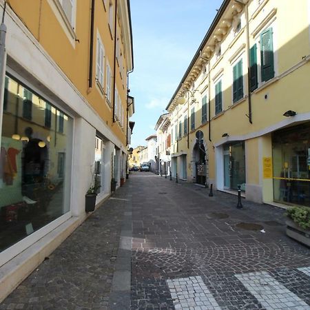 Apartmán La Mansarda Di Juliette Desenzano del Garda Exteriér fotografie
