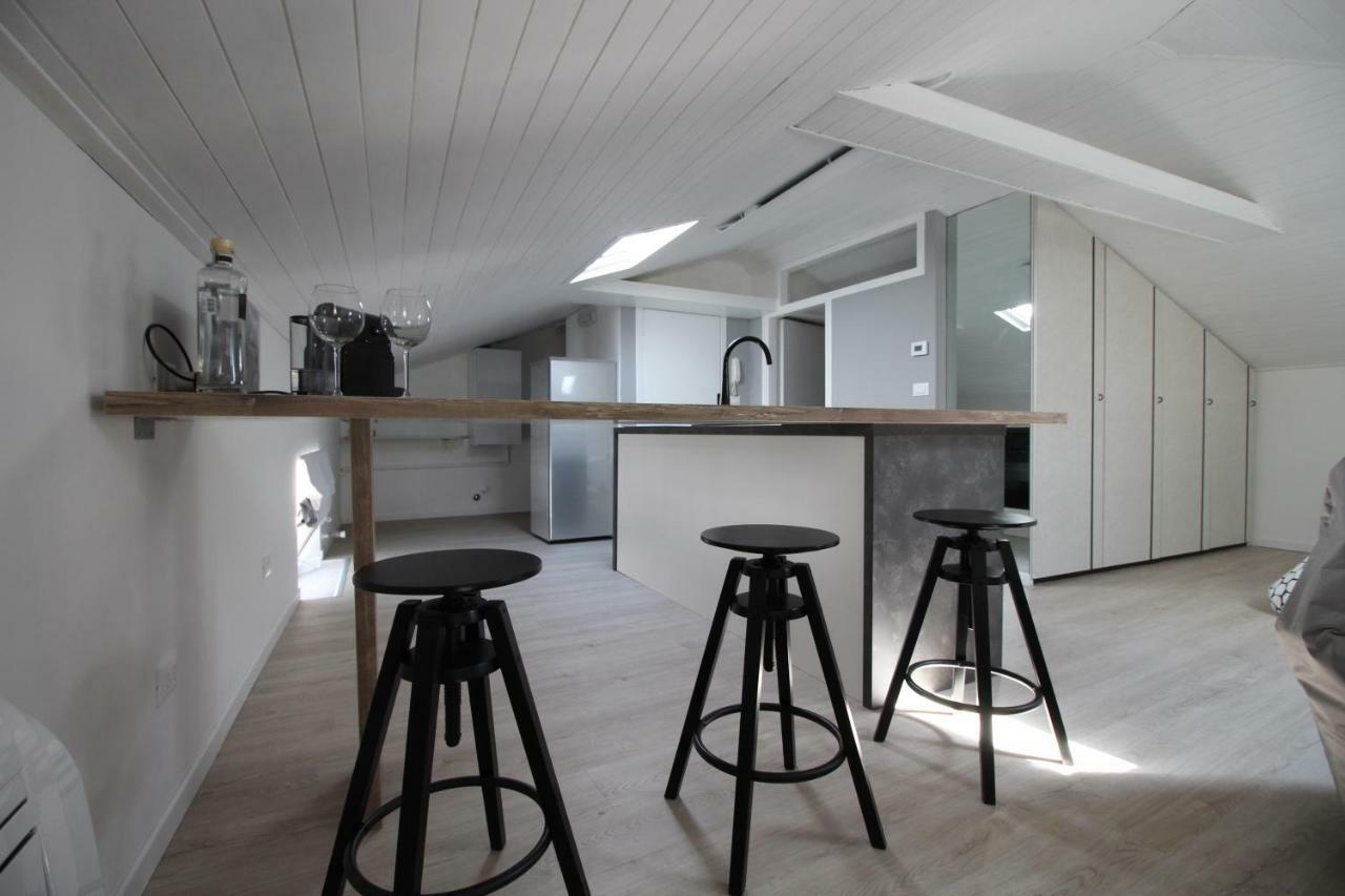 Apartmán La Mansarda Di Juliette Desenzano del Garda Exteriér fotografie