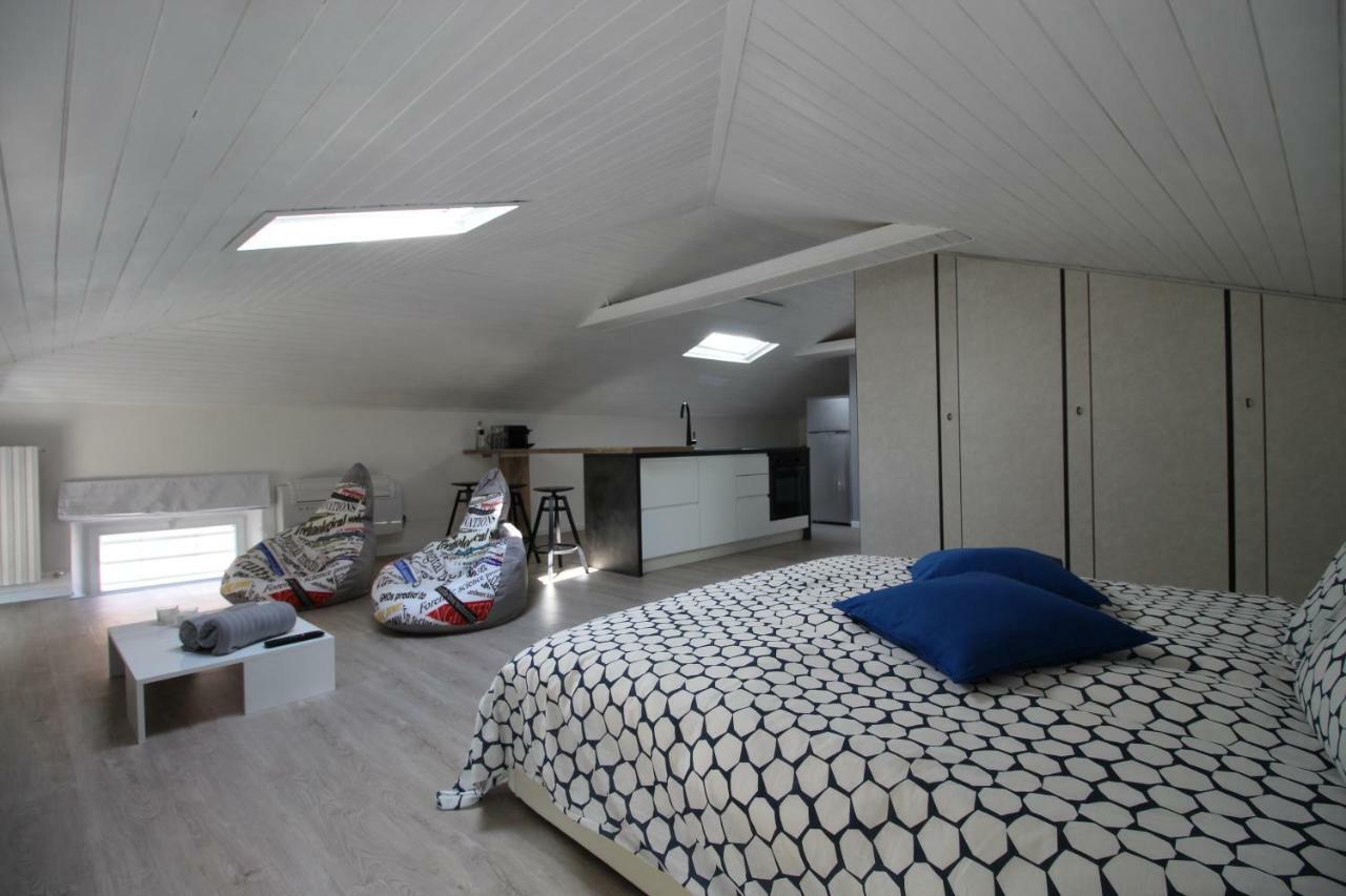 Apartmán La Mansarda Di Juliette Desenzano del Garda Exteriér fotografie