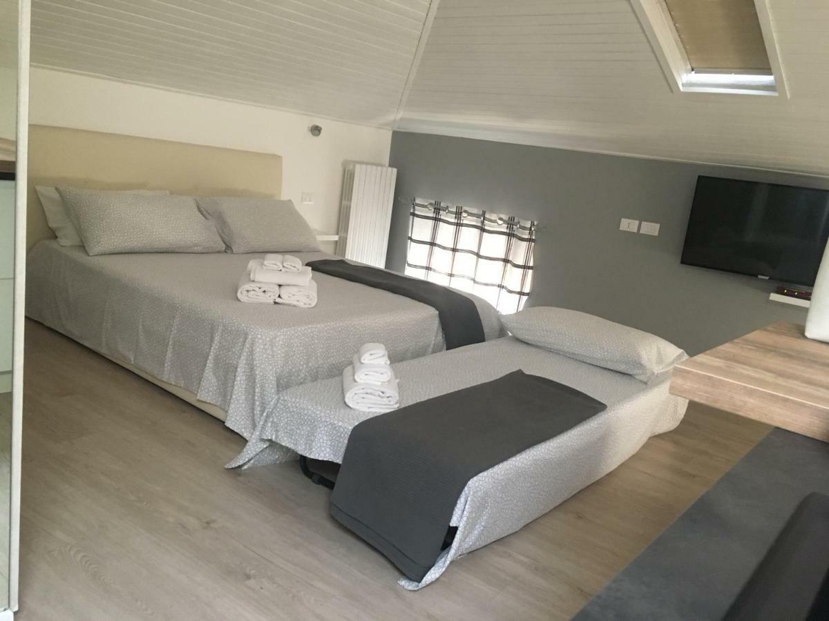 Apartmán La Mansarda Di Juliette Desenzano del Garda Exteriér fotografie